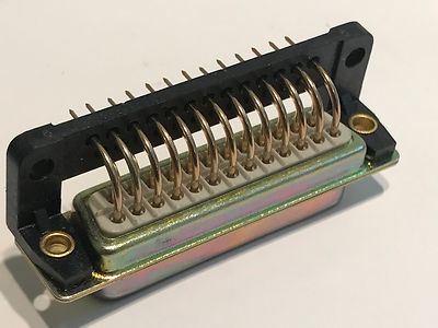 25 WAY PROFESSIONAL QUALITY D TYPE MALE RIGHT ANGLE CONNECTOR fd1f2