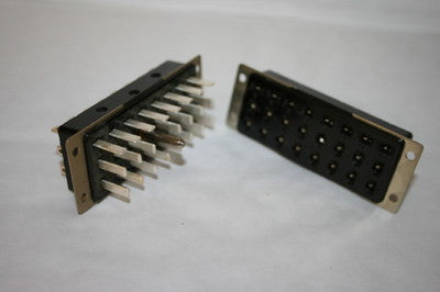 24 PIN MULTI WAY CONNECTORS PLESSEY JONES PLUG & SOCKET PAIR fd2f1