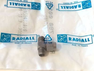 SMA T ADAPTER FEMALE - MALE - FEMALE RADIALL R125780001W ae1y21