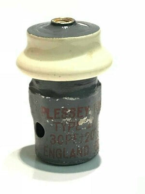 30PF 10KV VINTAGE PLESSEY RF RADIO TRANSMITTER DOOR KNOB CAPACITOR bsa4db
