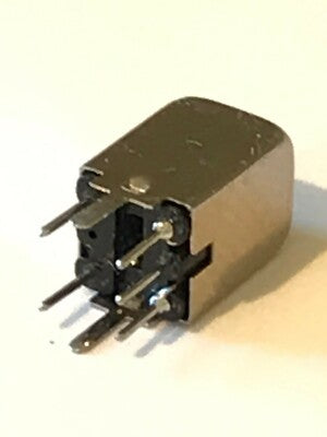 TOKO 210SN VARIABLE COIL 150MHz 5MM INDUCTOR 4 TURNS Q = 70 (x1) ad1i4