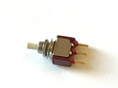 C&K 8121 MINI PANEL MOUNT SINGLE POLE SPCO PUSH SWITCH WITH PCB PINS fcb29.14