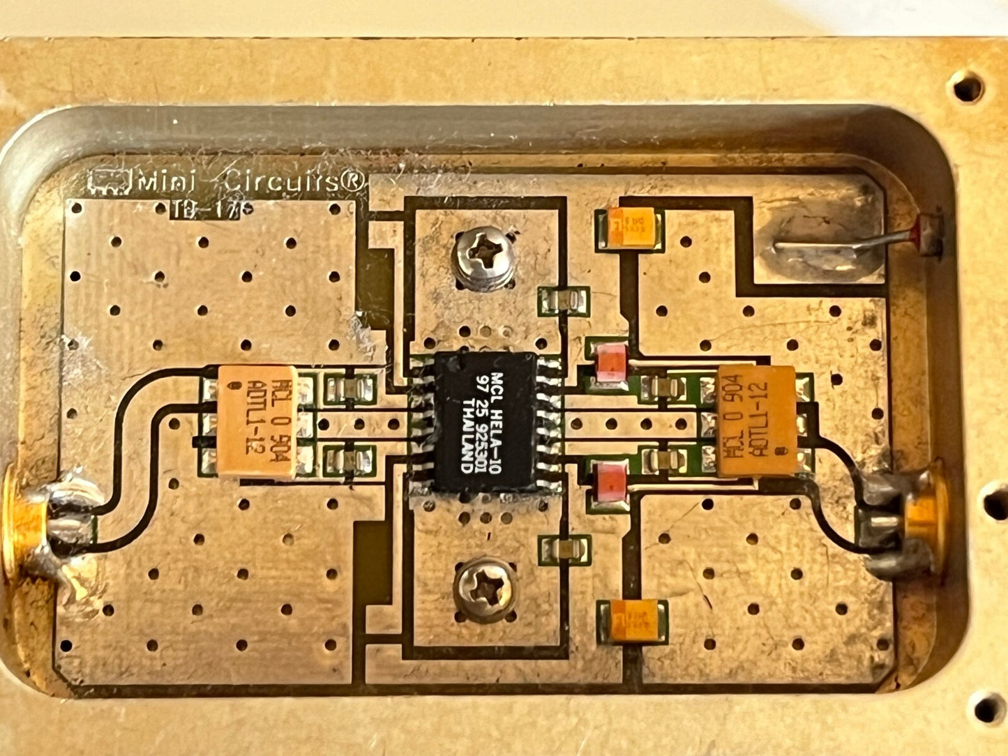 MINI-CIRCUITS TB-17 HELA-10B 1GHz +20dBm RF AMPLIFIER EVALUATION BOARD ae1w57