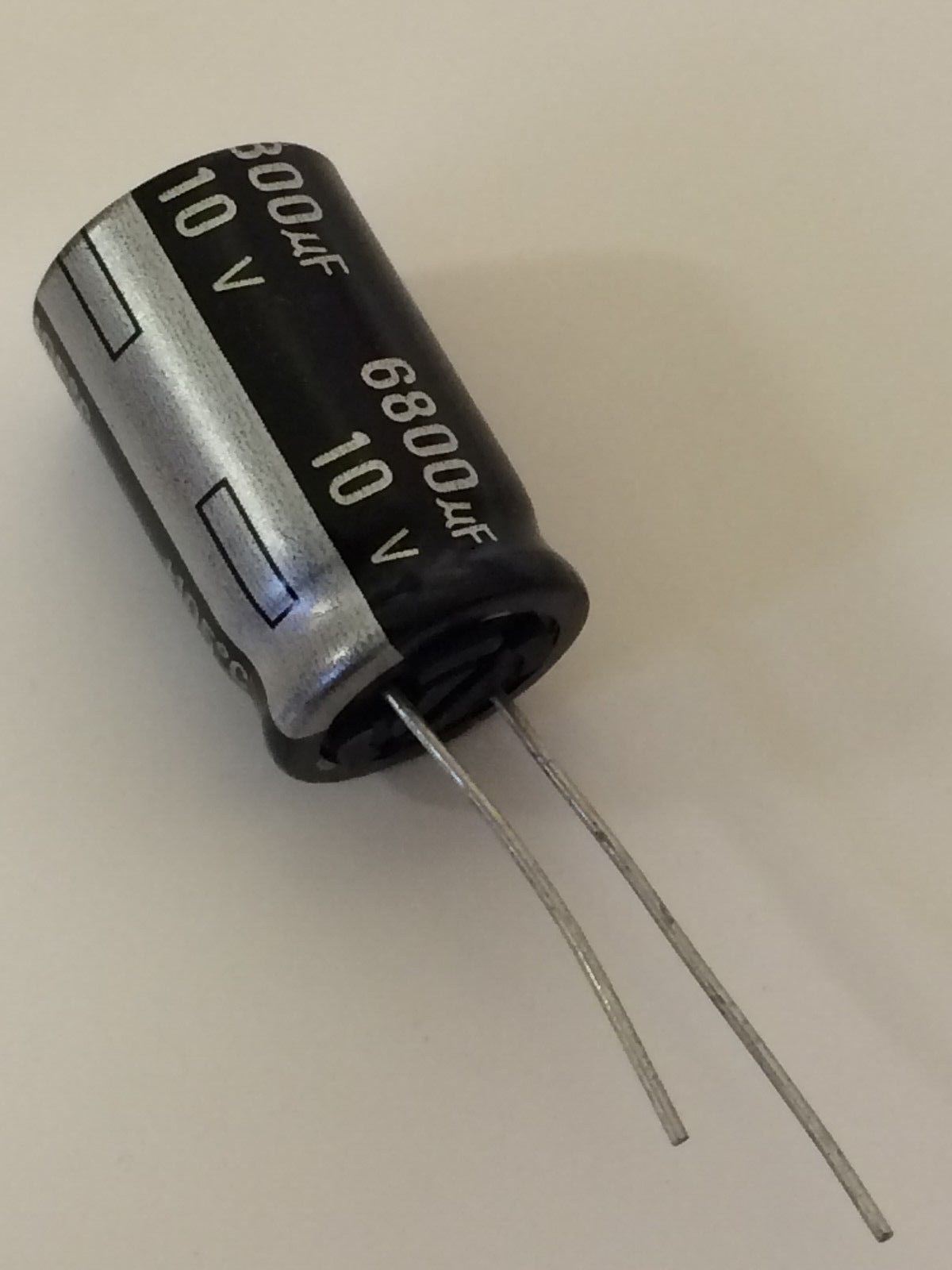6800uF 10V RADIAL ELECTROLYTIC 105 DEGREE TEMPERATURE fd1d4