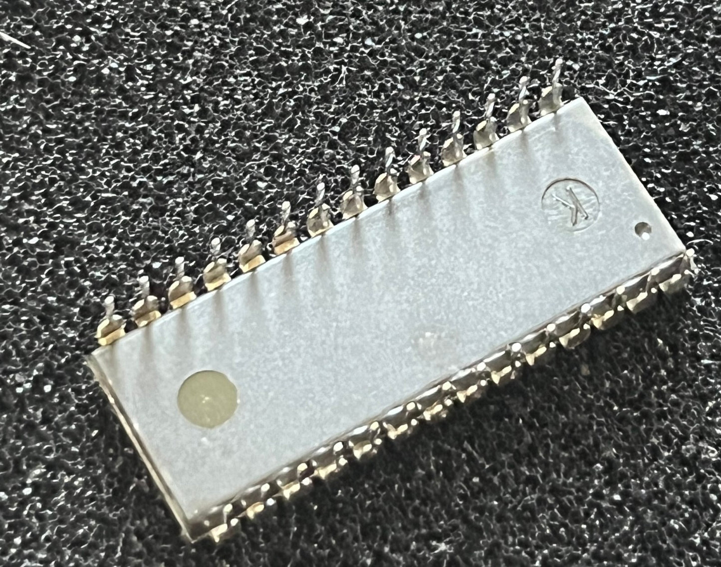 P8238 ORIGINAL AMD SYSTEM CONTROLLER / BUS DRIVER CHIP UK STOCK x1 fcb20.33