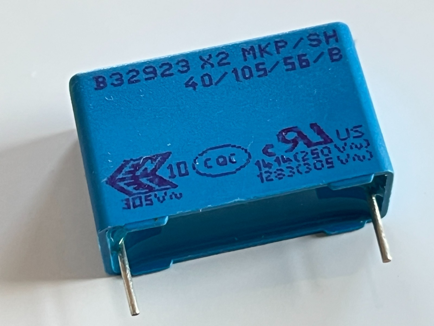 680nF 305V X2 RATED POLYPROPYLENE FILM MKP RADIAL CAPACITOR (X1) EPCOS fca10.2