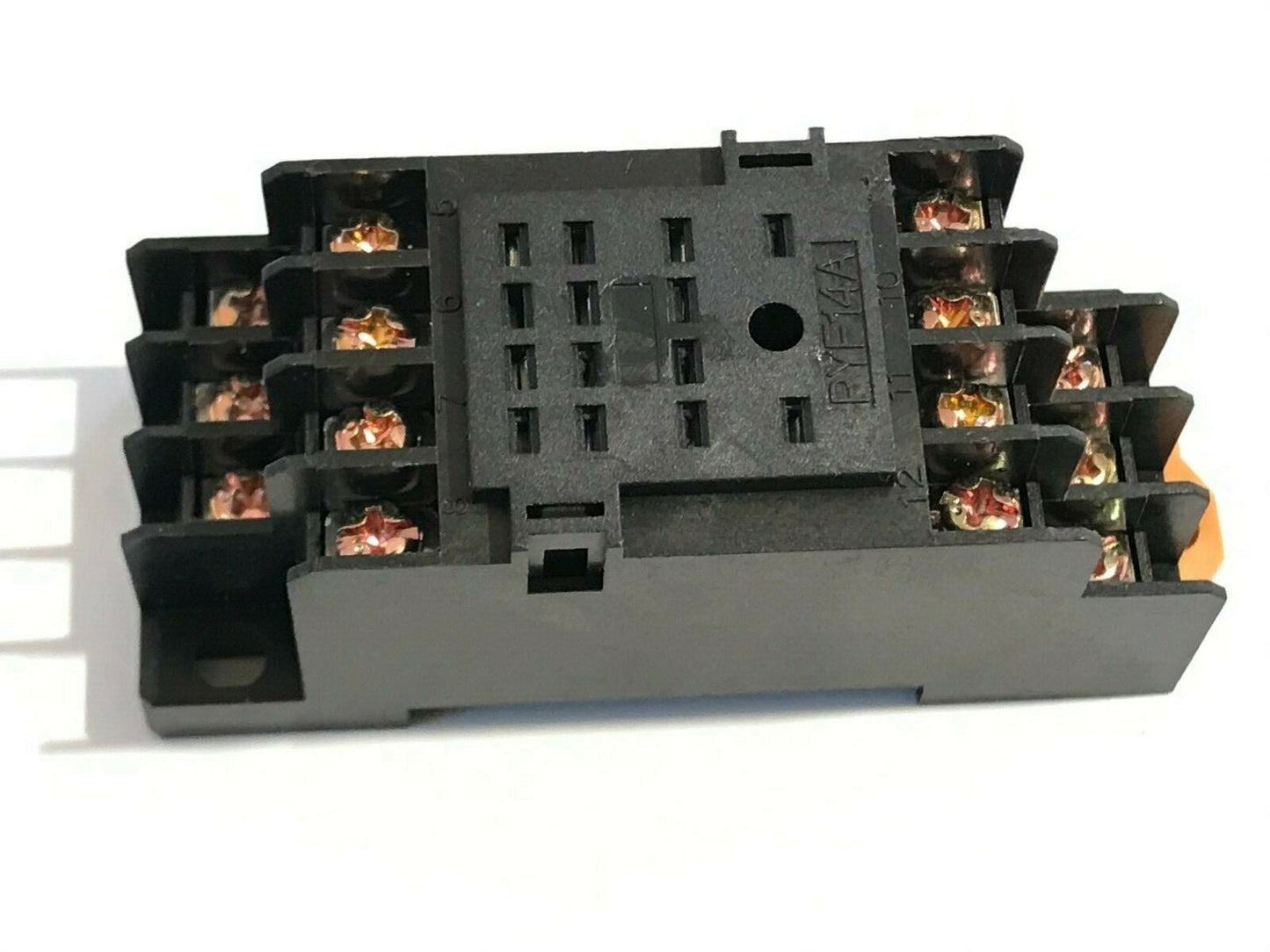 PYF14A 14 PIN RELAY BASE FOR 'MY4' RELAYS DIN RAIL OR SCREW DOWN MOUNT ad2G2