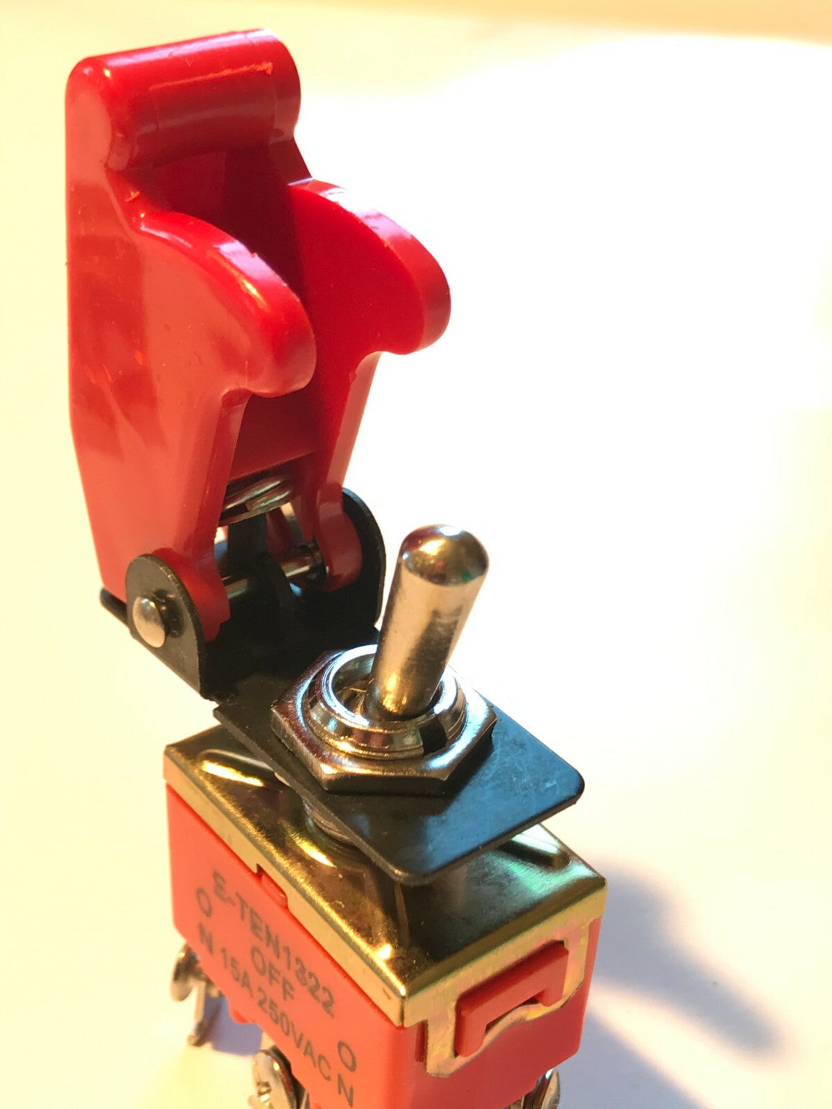 TOGGLE SWITCH GUARD PROTECTOR SPRING LOADED COVER ALL COLOURS fcb21