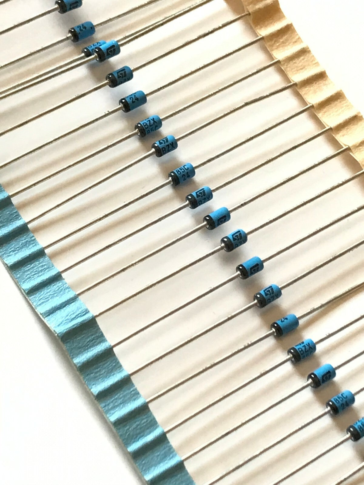BZX85C 24V ORIGINAL ST 24V 1.3W ZENER DIODE UK STOCK fcb25.14