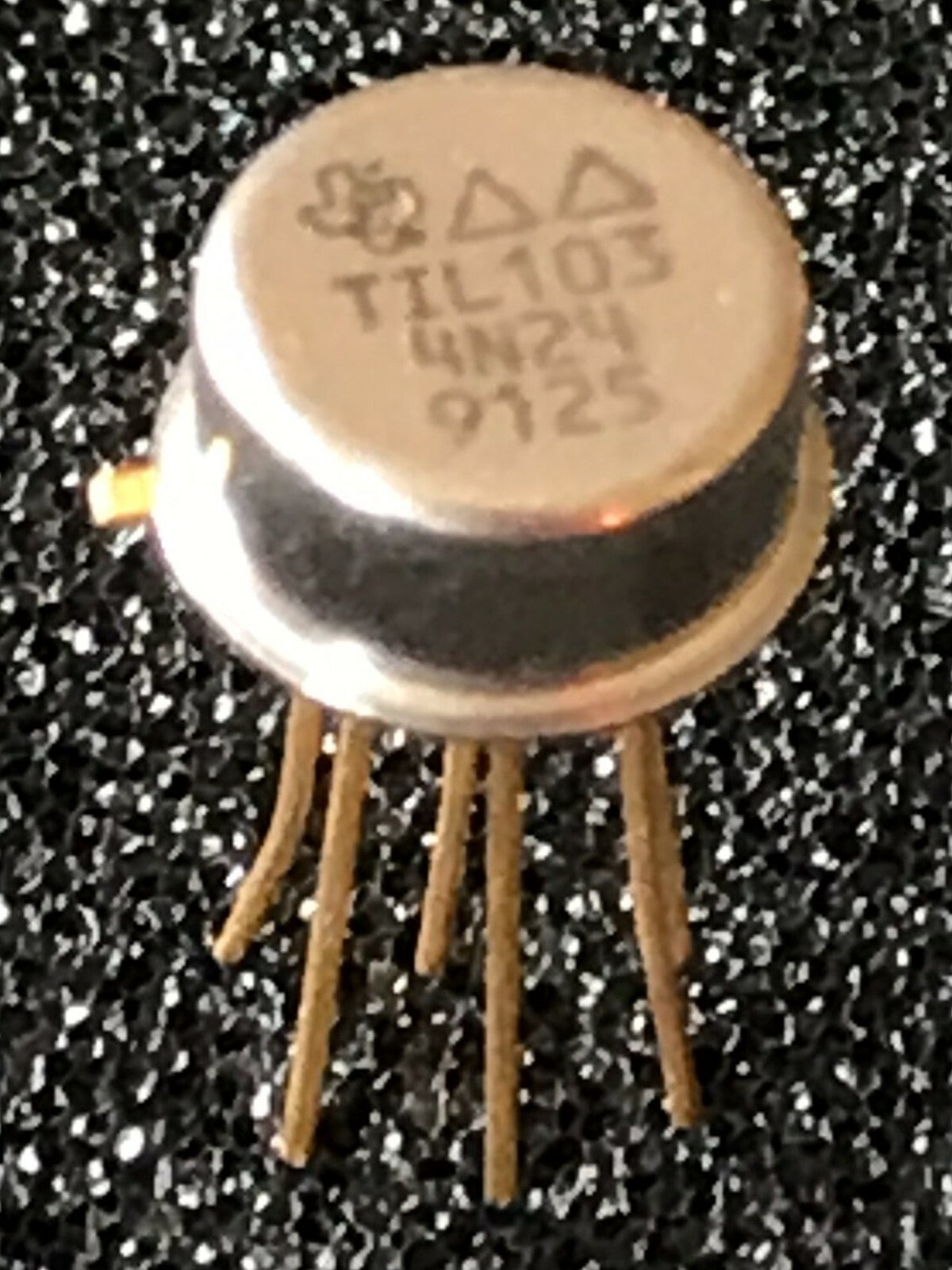 TIL103 4N24 TEXAS INST. OPTO COUPLER 6 PIN TO5 METAL CAN PACKAGE (x1) fcb27.34
