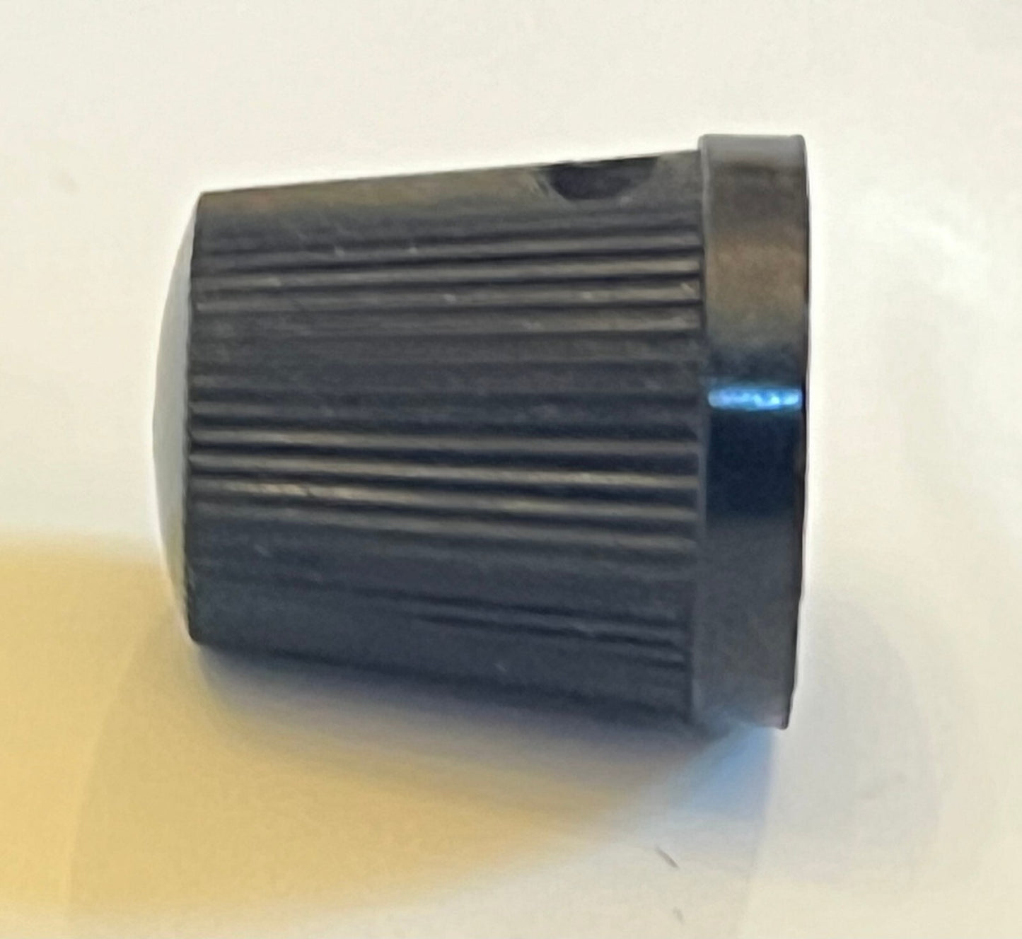 SMALL VINTAGE BULGIN KNOB FOR 3MM 1/8" SHAFT FIT GRAYHILL SWITCHES fcb20.8