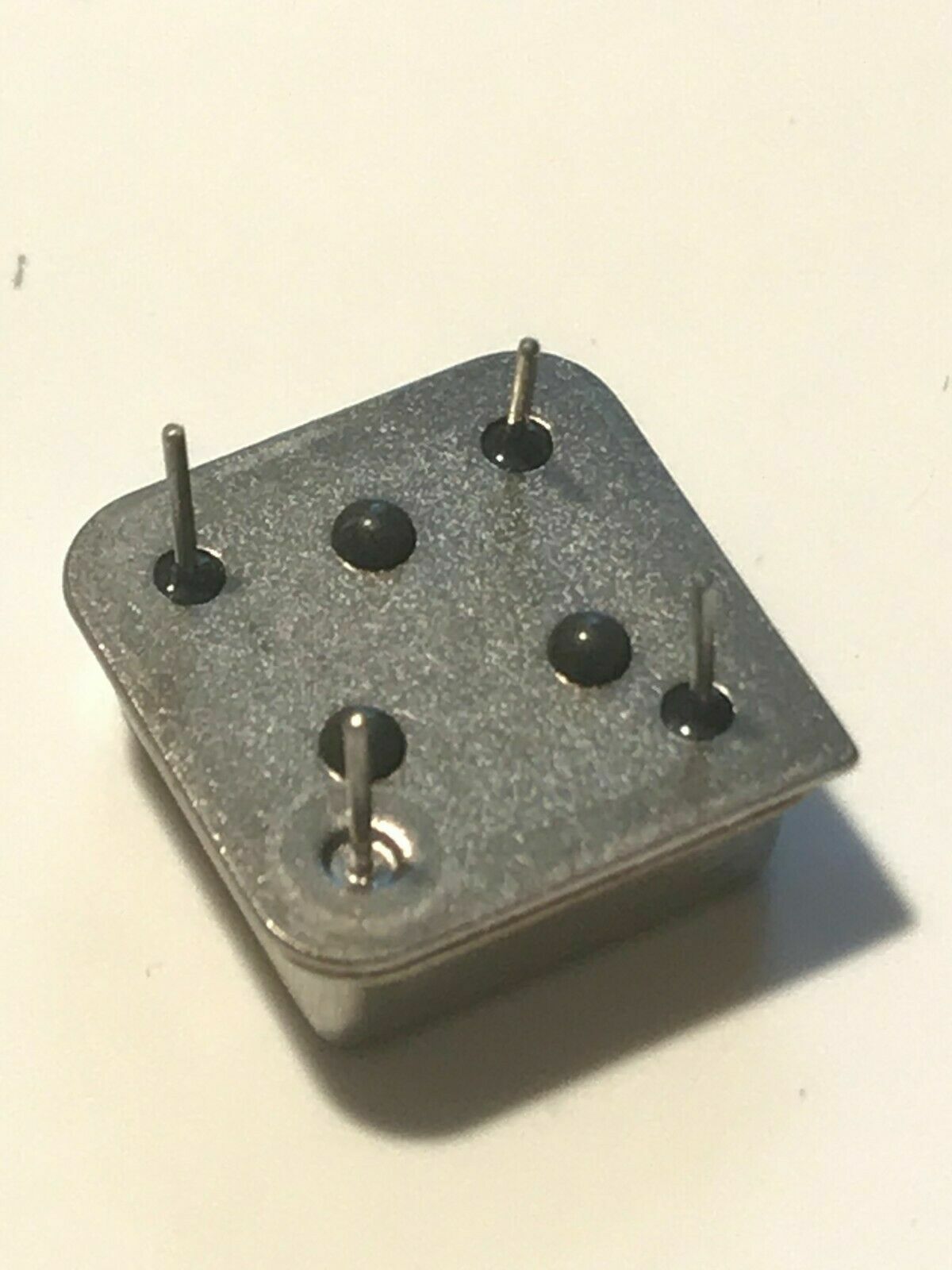 XTAL CRYSTAL OSCILLATOR 4 PIN METAL CAN 8 PIN DIL SIZE ALL FREQUENCIES faa27