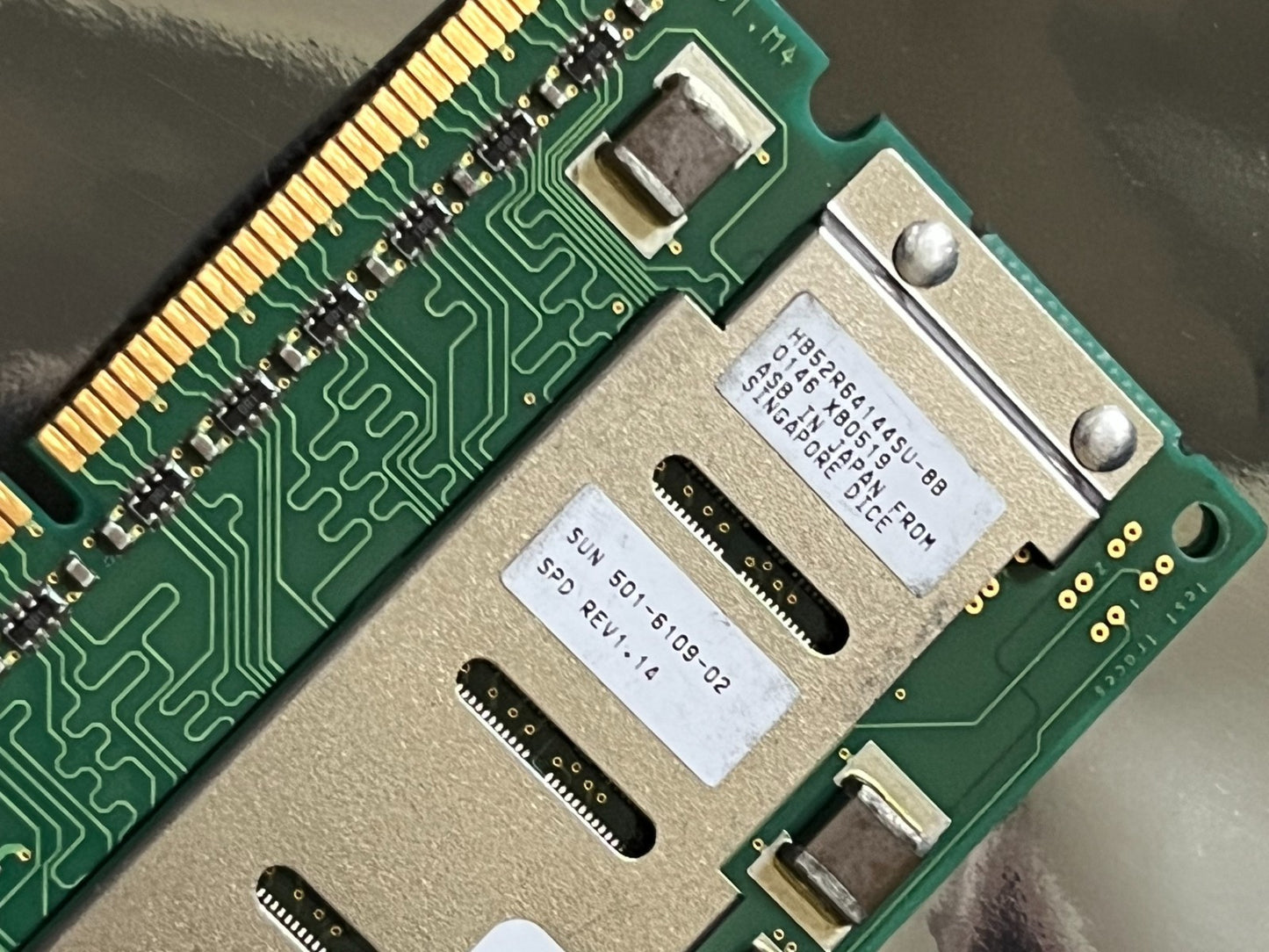 ORIGINAL SUN 1GB DIMM 501-6109-02 DIMM HB2R64144SU-BB 232 PIN PC100 fd1d18