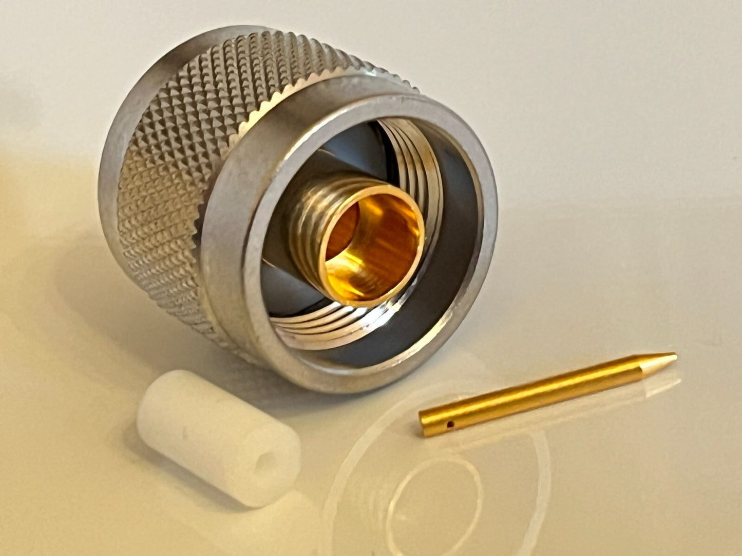 SUHNER 50 OHM N TYPE MALE CONNECTOR FOR SMALL COAX & .141 SEMI RIGID fd5h4
