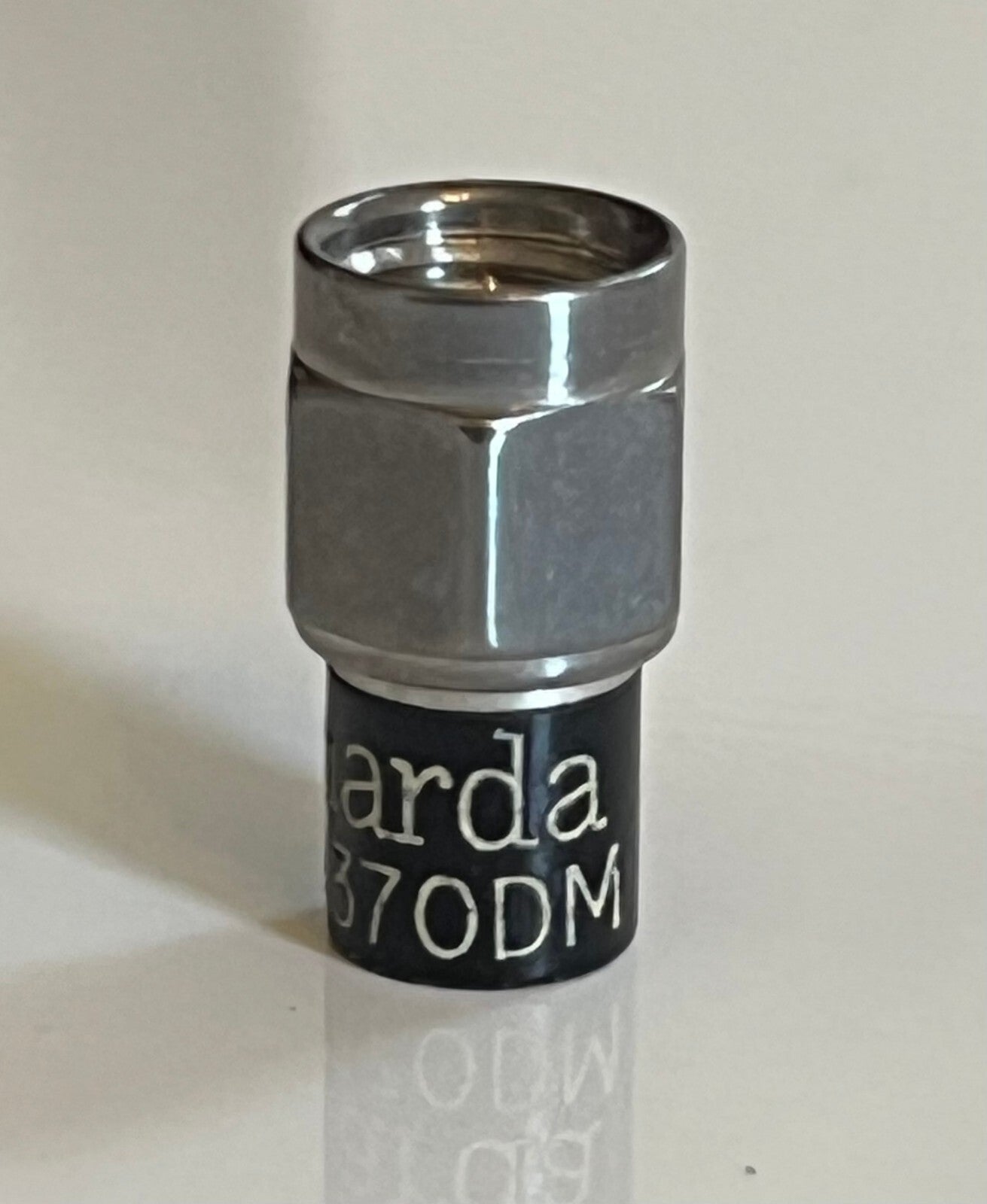 NARDA 4370DM SMA TERMINATOR LOAD 0.5W 18GHZ VERY LOW VSWR (x1) fba10a76