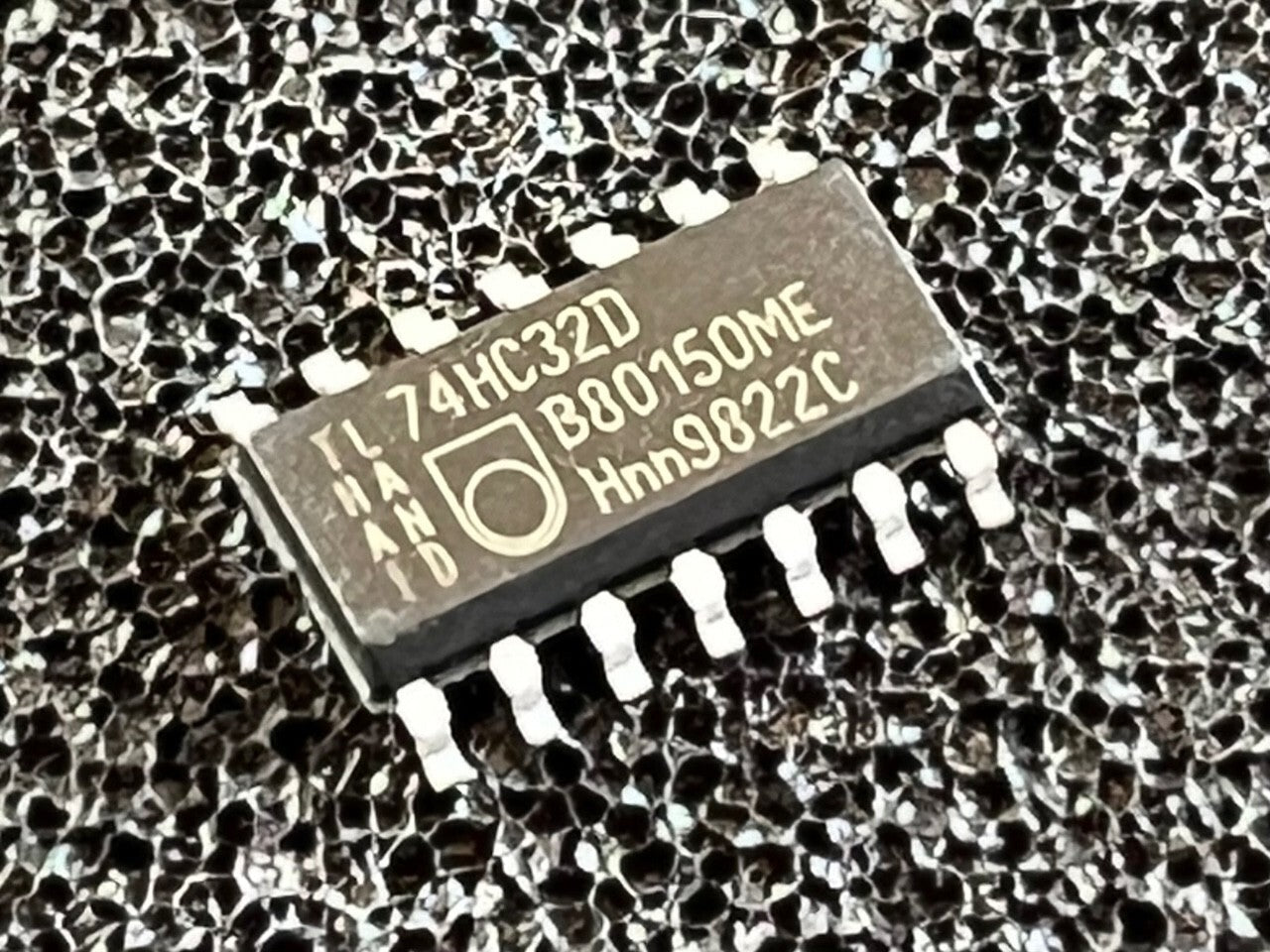 74HC32D ORIGINAL PHILIPS OR GATE SURFACE MOUNT IC UK STOCK x1 fba39.55