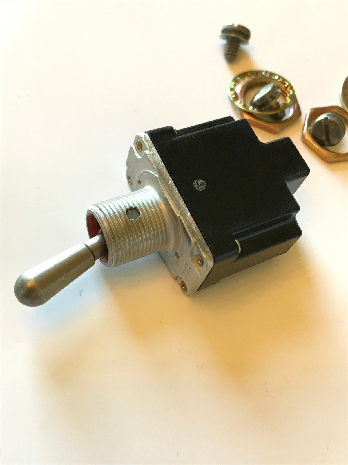 MILITARY SPEC 1 POLE CENTER OFF BIAS SPRING RETURN TOGGLE SWITCH 1TL1-5 ad1J69