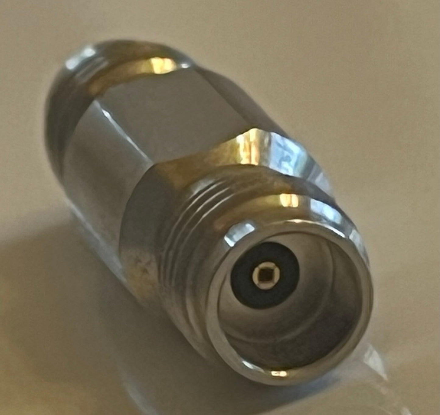 2.4MM FEMALE - 2.4MM FEMALE RF MICROWAVE 50GHZ ADAPTER PREMIUM QUALITY AE1W14