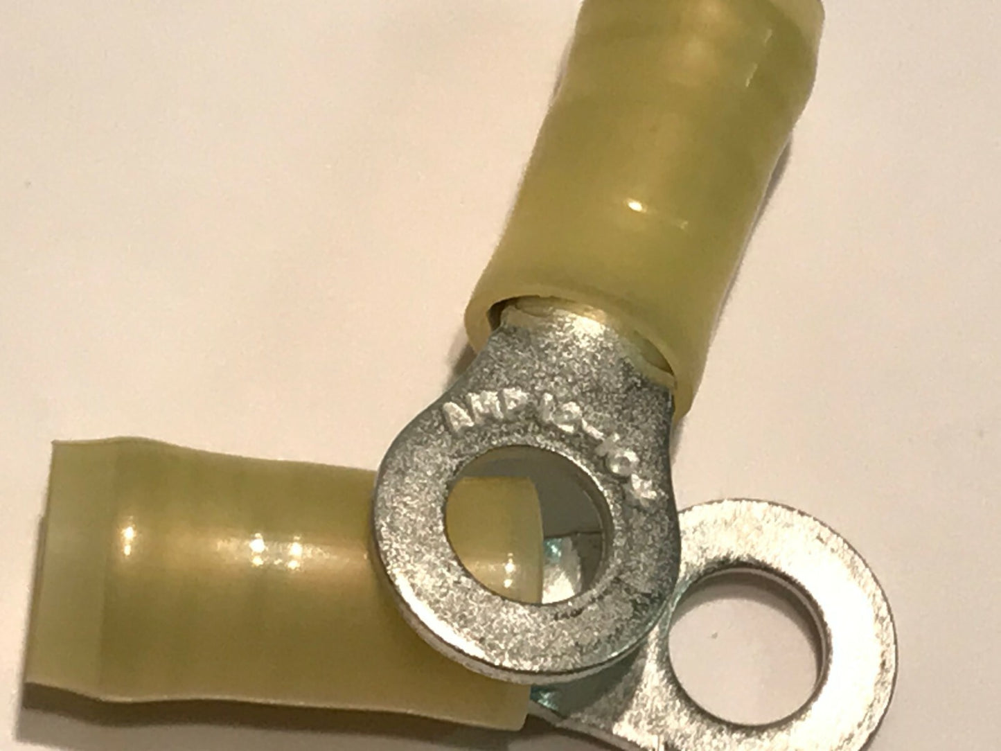 TE / AMP BEST QUALITY 10-12AWG YELLOW CRIMP RING M4 TERMINAL PACK OF 10 fbb34