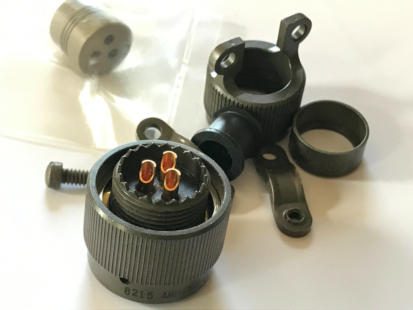 AMPHENOL 62GB16F123S 3 POLE MILITARY FEMALE CONNECTOR fd5f89