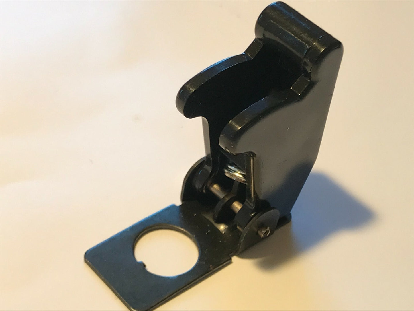 TOGGLE SWITCH GUARD PROTECTOR SPRING LOADED COVER ALL COLOURS fcb21