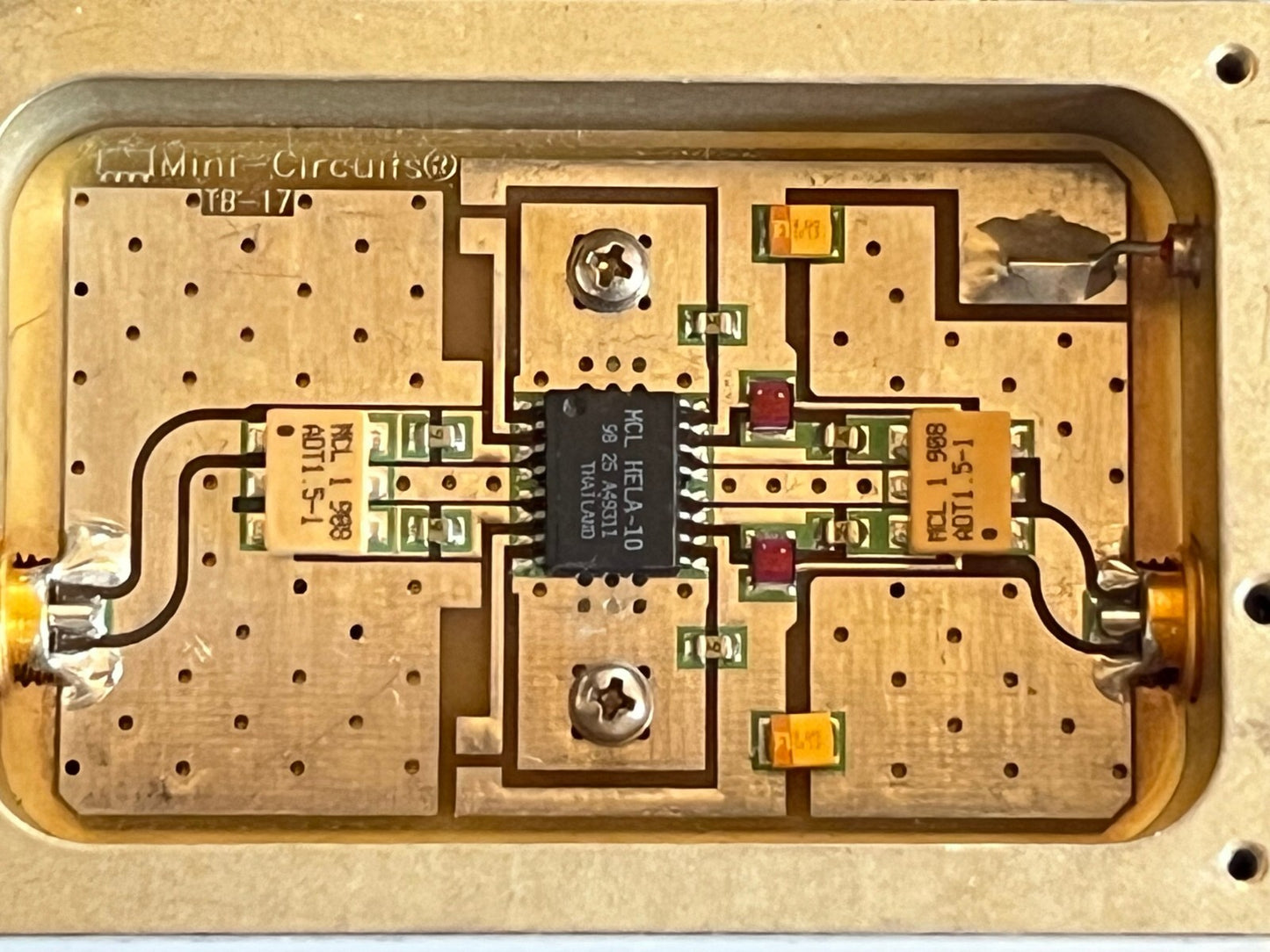 MINI-CIRCUITS TB-45 HELA-10D 300MHz +20dBm RF AMPLIFIER EVALUATION BOARD ae1w56