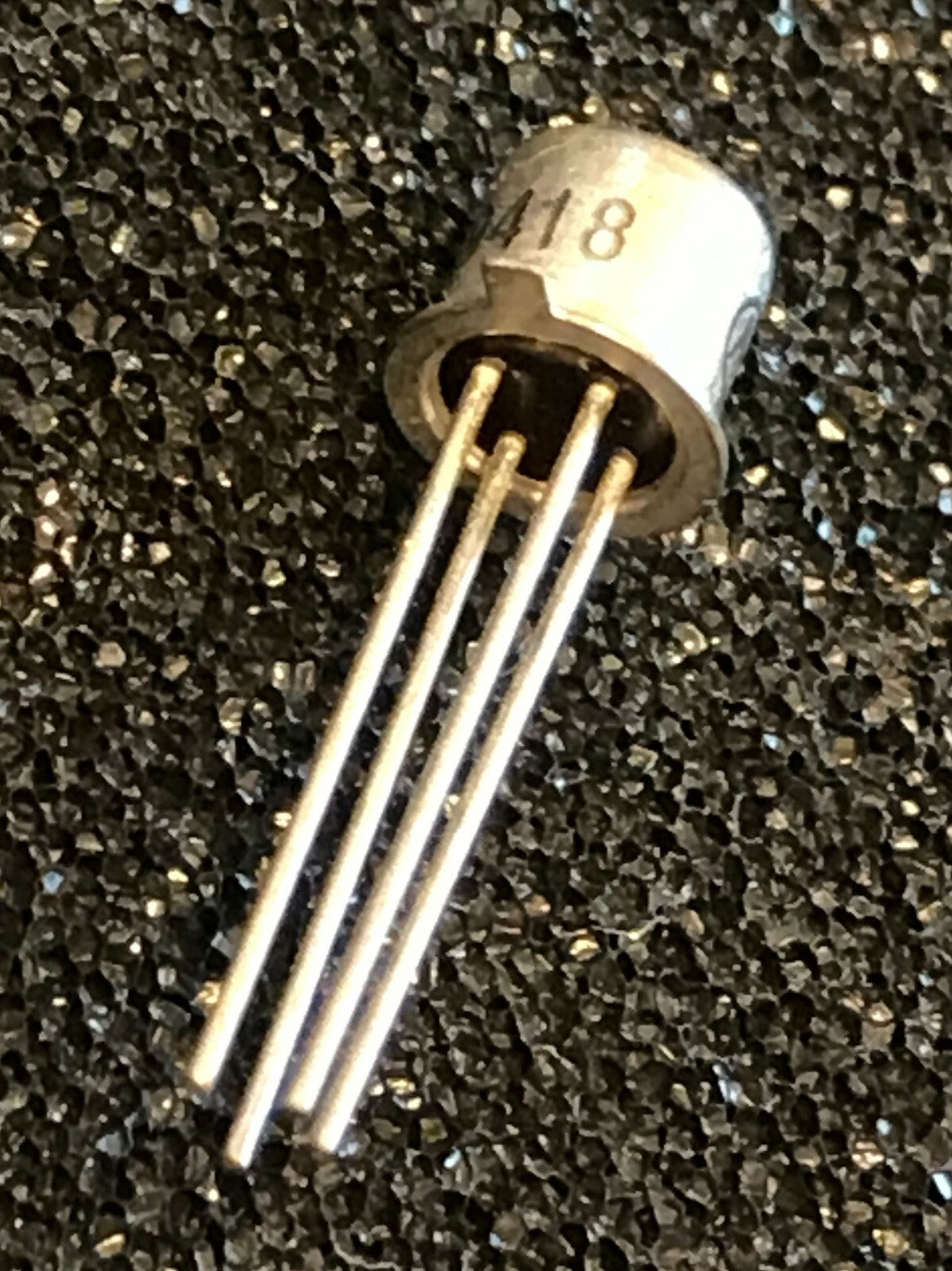ORIGINAL MOTOROLA MFE211 VHF DUAL GATE RF MOSFET TRANSISTOR UK STOCK fcb27.25