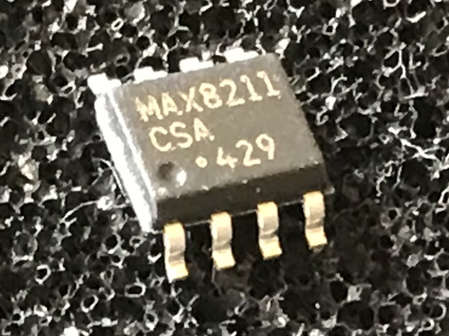 ORIGINAL MAXIM MAX8211CSA 8 PIN SURFACE MOUNT CHIP UK STOCK x 1 fcb25.42