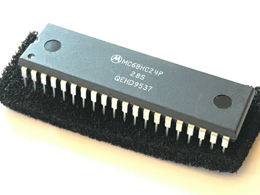 MC68HC21P ORIGINAL MOTOROLA PARALLEL INTERFACE CHIP UK STOCK x1 fcb16.38