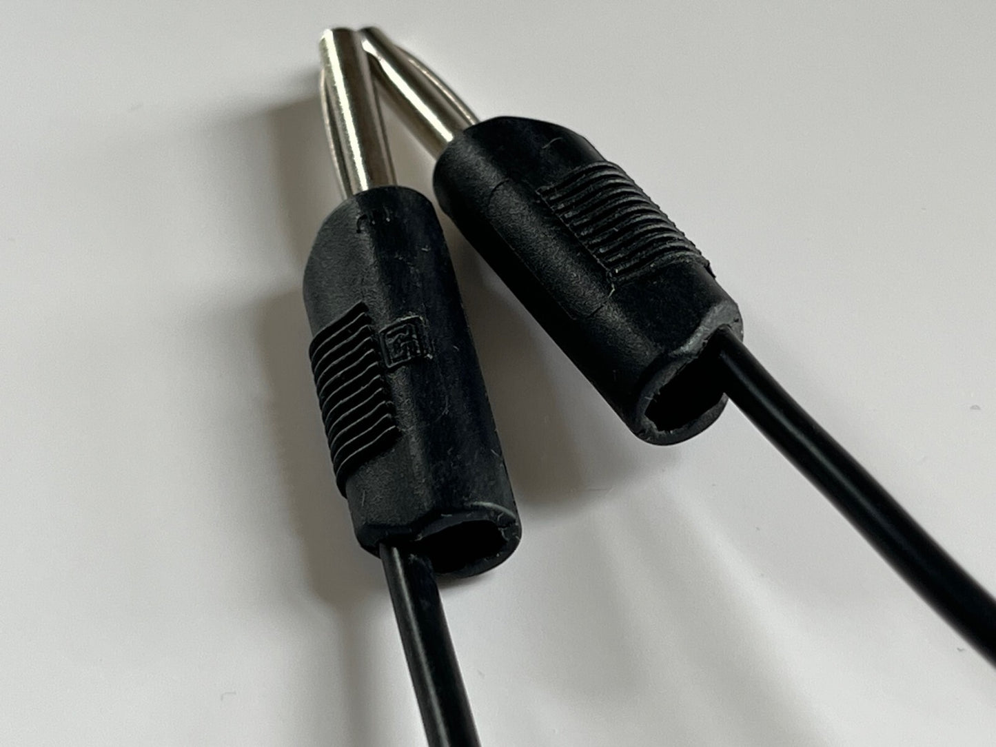 RS PRO QUALITY 4MM STACKABLE BANANA PLUG TEST LEAD 0.5M LONG BLACK ad1*17