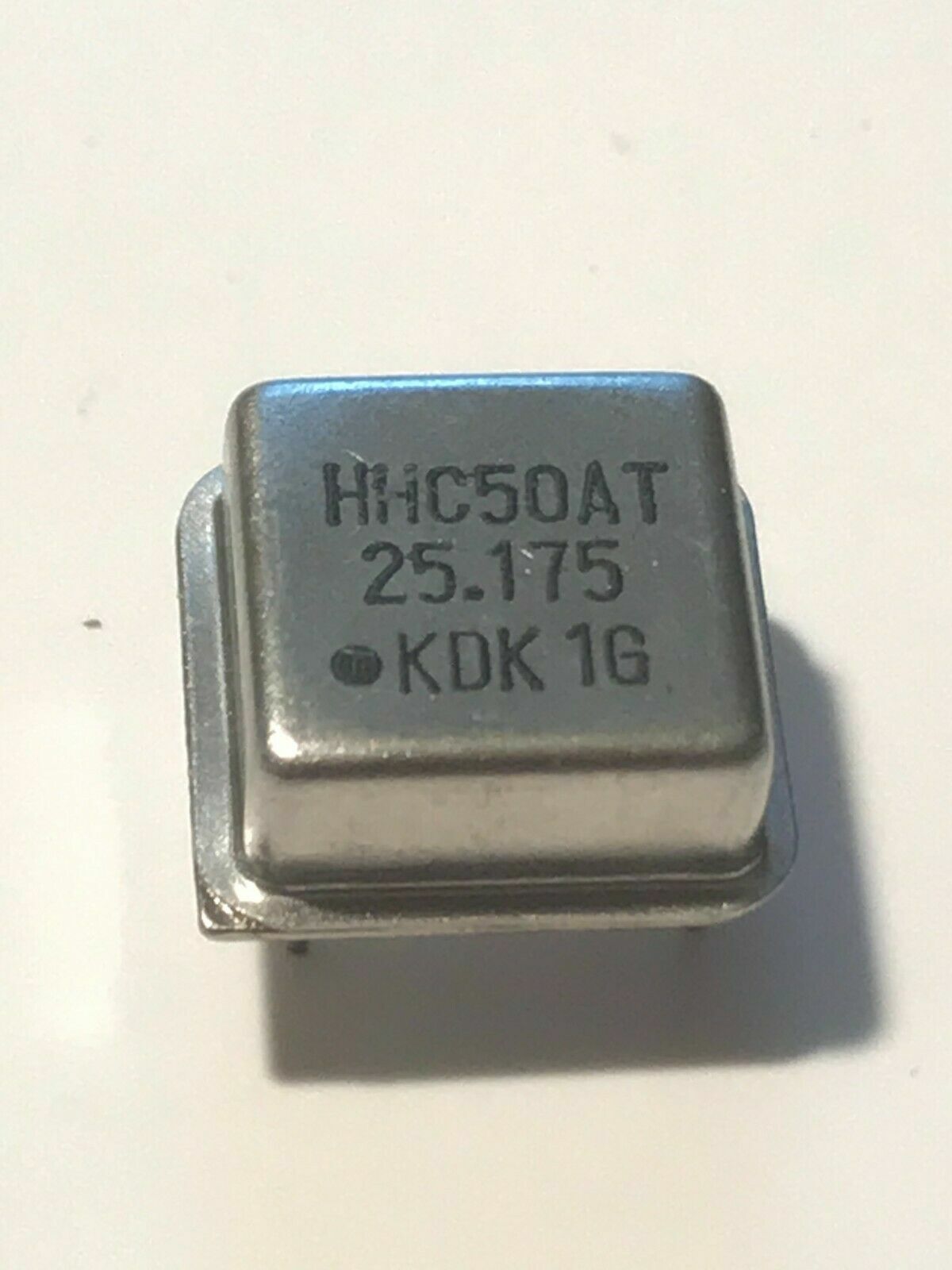 XTAL CRYSTAL OSCILLATOR 4 PIN METAL CAN 8 PIN DIL SIZE ALL FREQUENCIES faa27