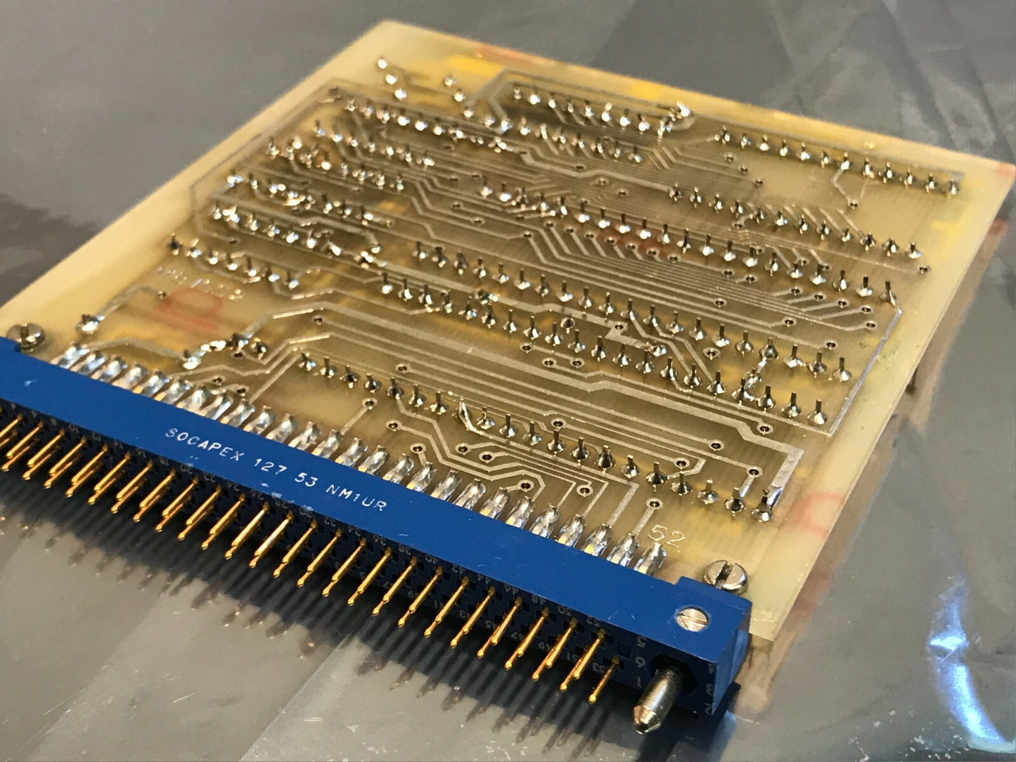 MILITARY PCB WITH EF6802CM, MC6821/BOAJC-883C, X2210DMB CHIPS & MORE ae1*10