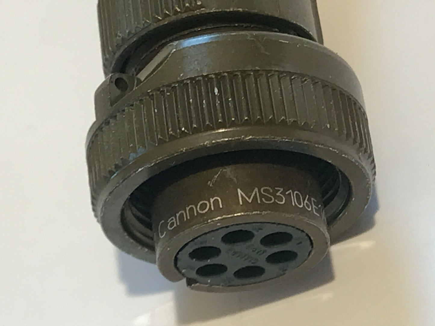 MS3106E14S-6S 6 POLE MILITARY FEMALE CABLE MOUNT CONNECTOR ad1f25
