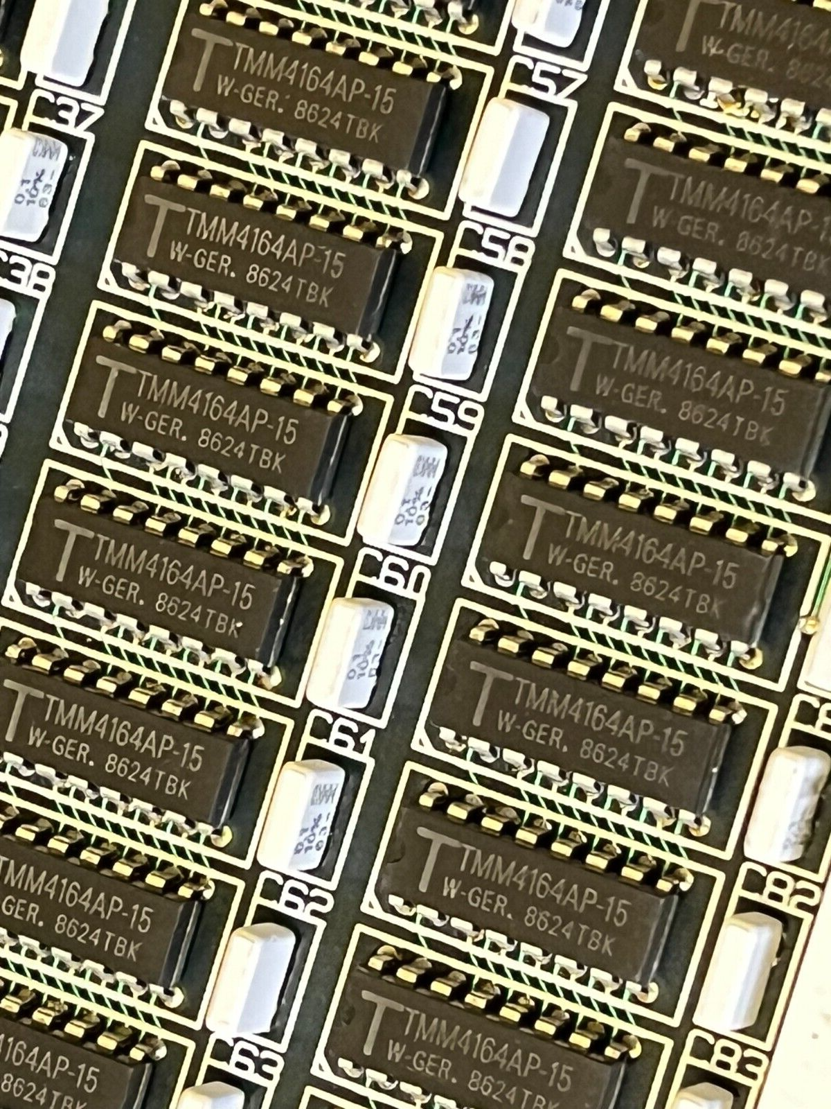 MEMORY PCB WITH 84 X 4164 TOSHIBA DRAM MEMORY CHIPS TMM4164AP-15 ac1x18
