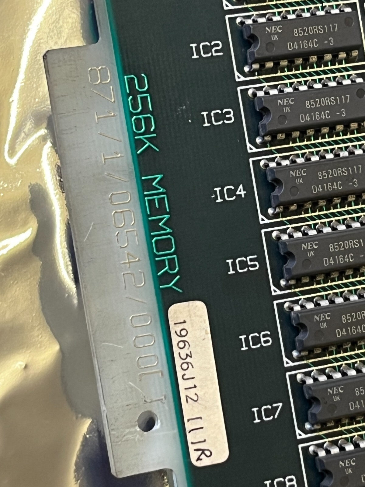MEMORY PCB WITH 84 X 4164 SAMSUNG DRAM MEMORY CHIPS KM4164B-15 ac1x19