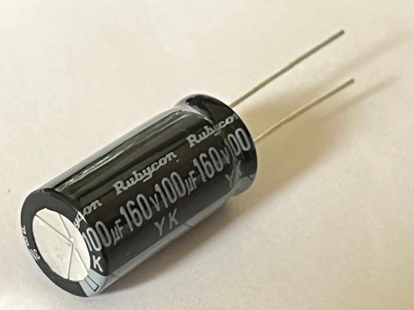 100UF 160V RADIAL ELECTROLYTIC CAPACITOR RUBYCON YK (x1) fbe4c2