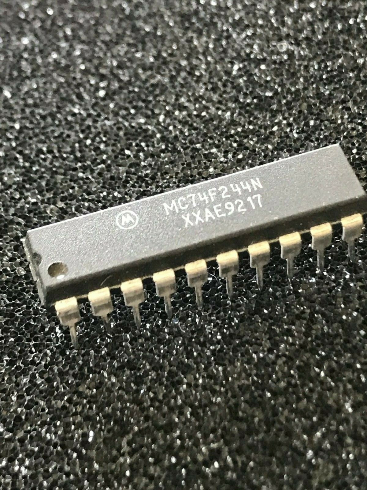 MC74F244N ORIGINAL MOTOROLA OCTAL 3 STATE TRANSCEIVER CHIP UK STOCK x1 fcb17.24