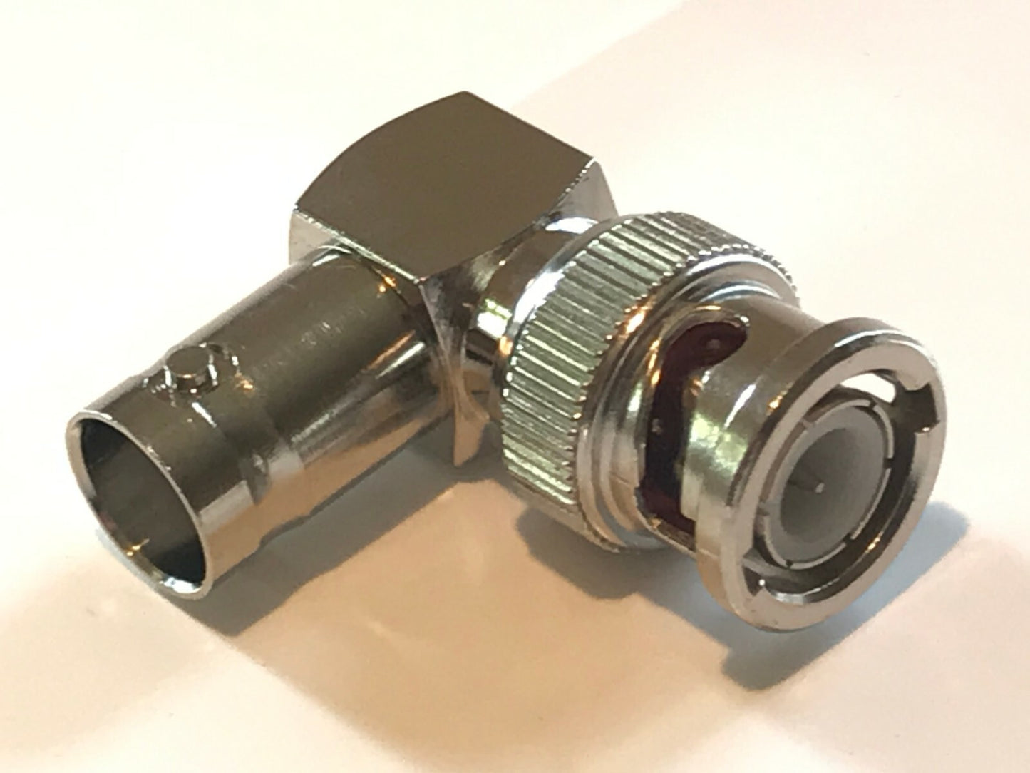 BEST QUALITY BNC RIGHT ANGLE ADAPTOR 50 OHM MALE - FEMALE (x1) ad1i11