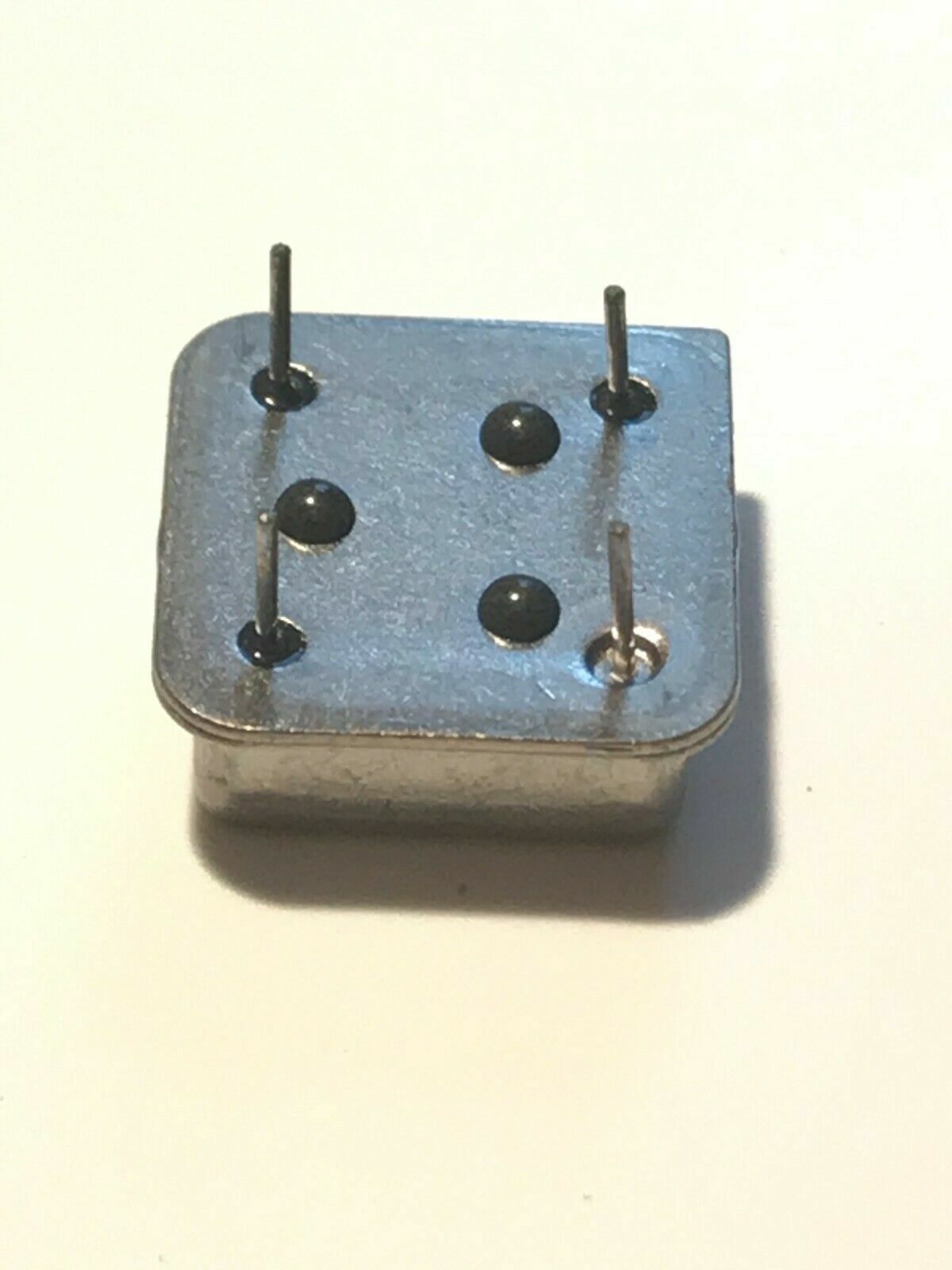 XTAL CRYSTAL OSCILLATOR 4 PIN METAL CAN 8 PIN DIL SIZE ALL FREQUENCIES faa27