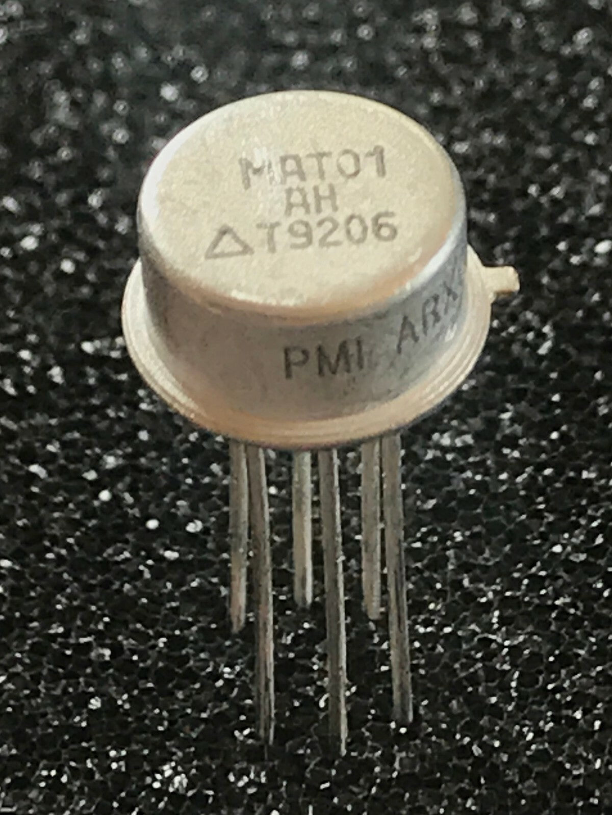 ORIGINAL PMI MAT01-AH I.C. TO5 CHIP UK STOCK x1 fd7d45