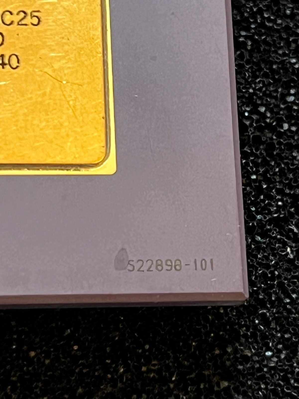 MC88200RC25 MOTOROLA COLLECTIBLE CERAMIC GOLD PGA CACHE CONTROLLER fcb28.12