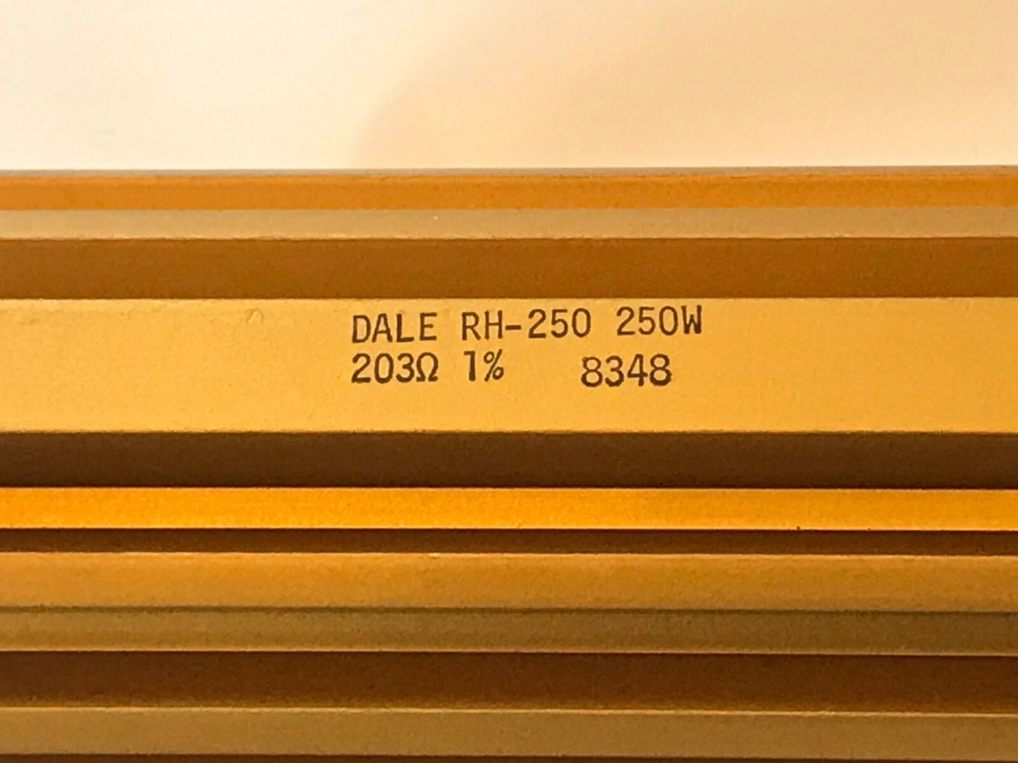 250W 203 OHM 1% WIREWOUND MILITARY SPEC POWER RESISTOR DALE RH-250-203R fd7d72