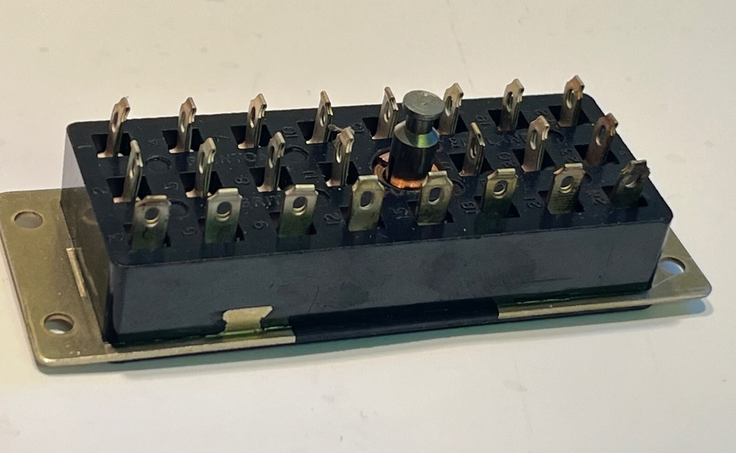 24 WAY PLESSEY PANEL FEMALE JONES SOCKET CONNECTOR fd2f2