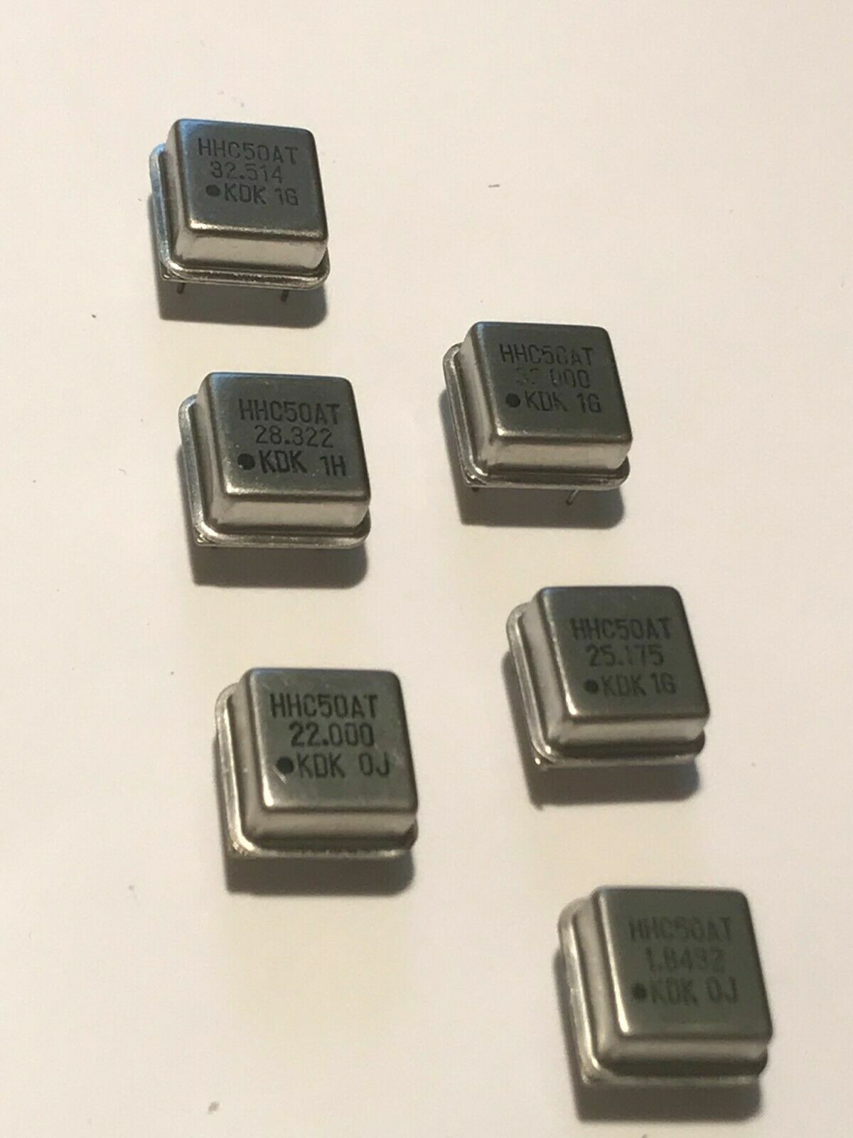 XTAL CRYSTAL OSCILLATOR 4 PIN METAL CAN 8 PIN DIL SIZE ALL FREQUENCIES faa27