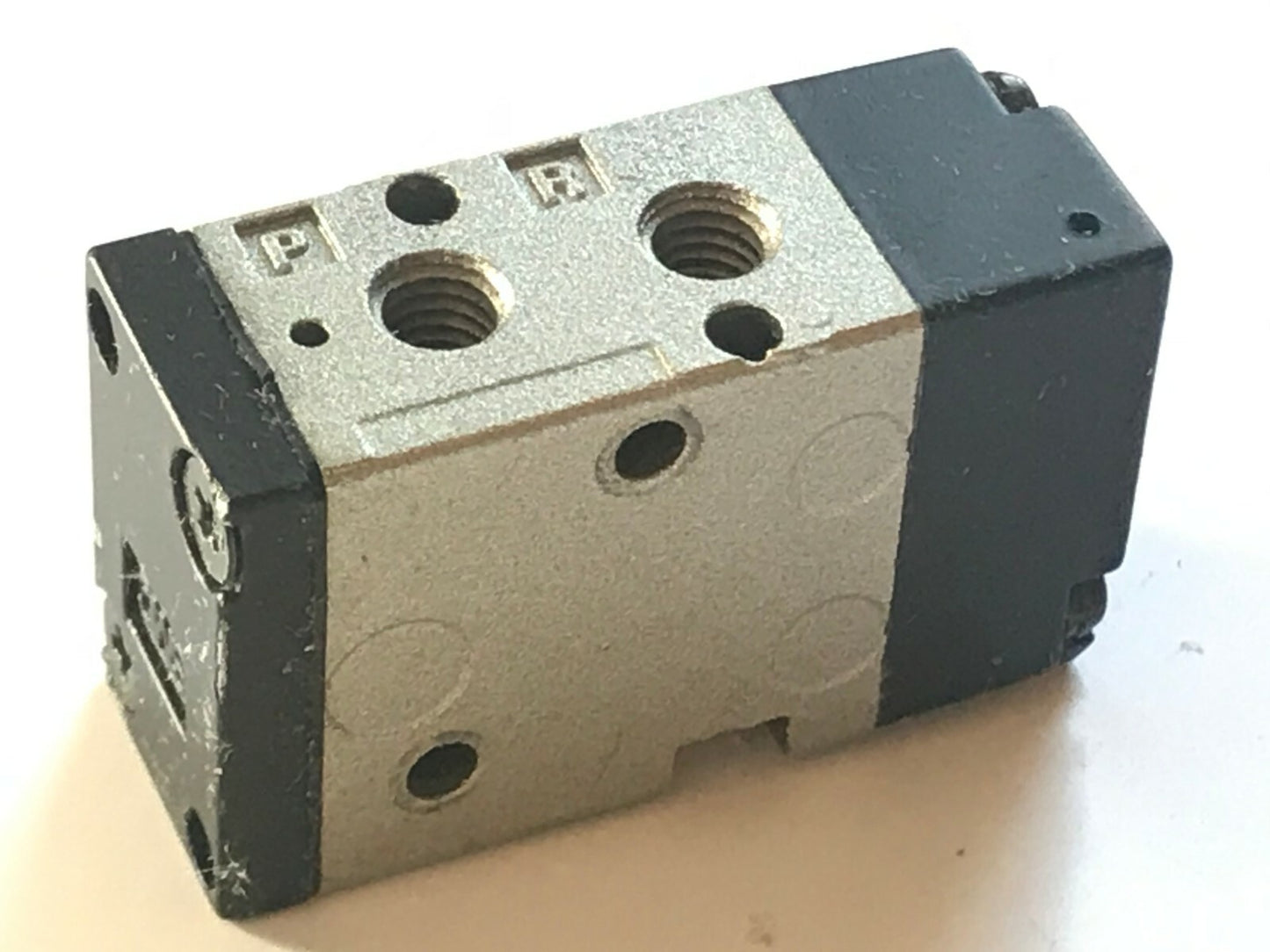 SMC VZA322 PNEUMATIC CONTROL VALVE fd5e23