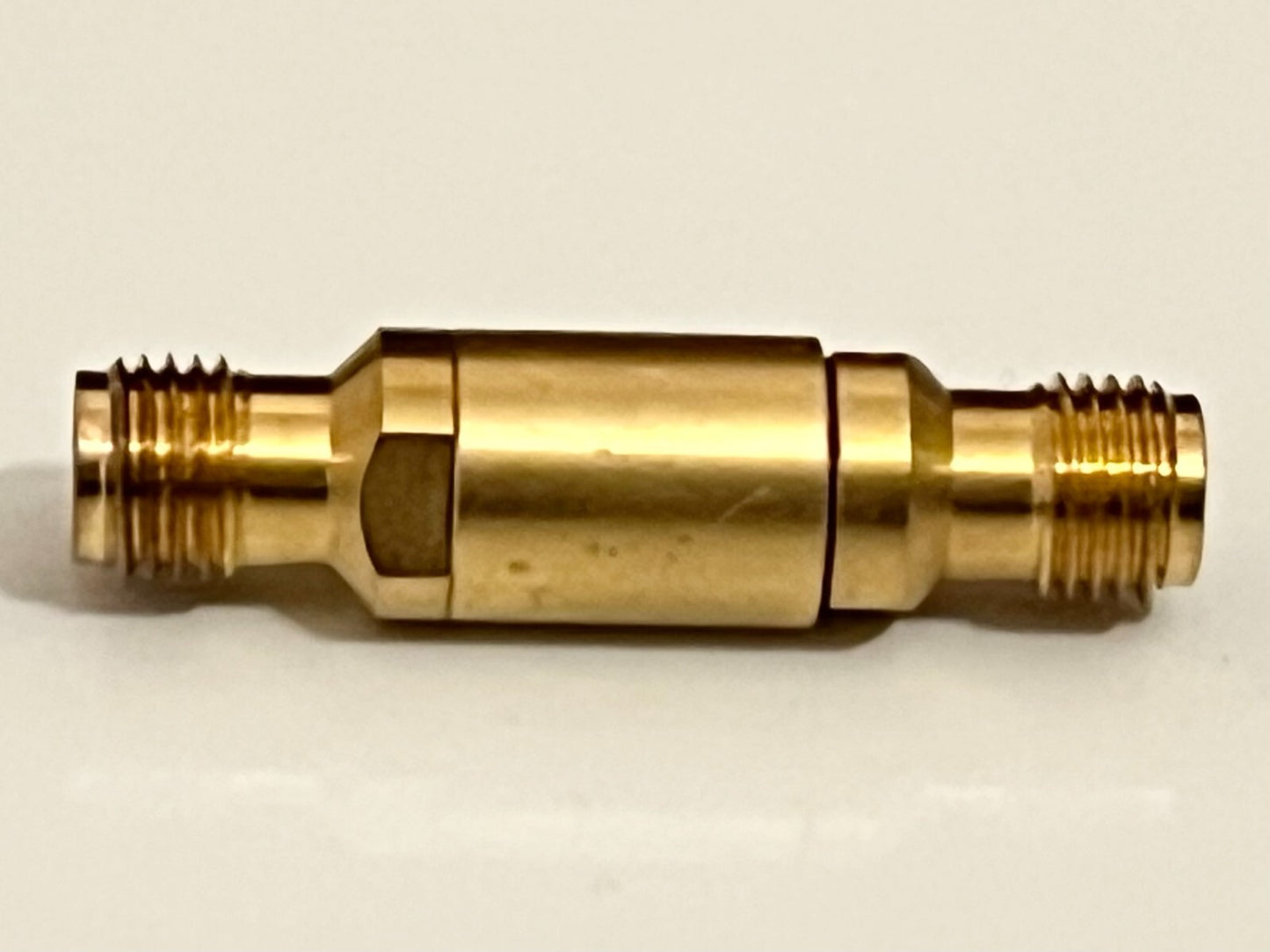 HP AGILENT 85052-60012 3.5MM (F) TO 3.5 MM (F) 26.5GHz ADAPTER FEMALE FD5B22