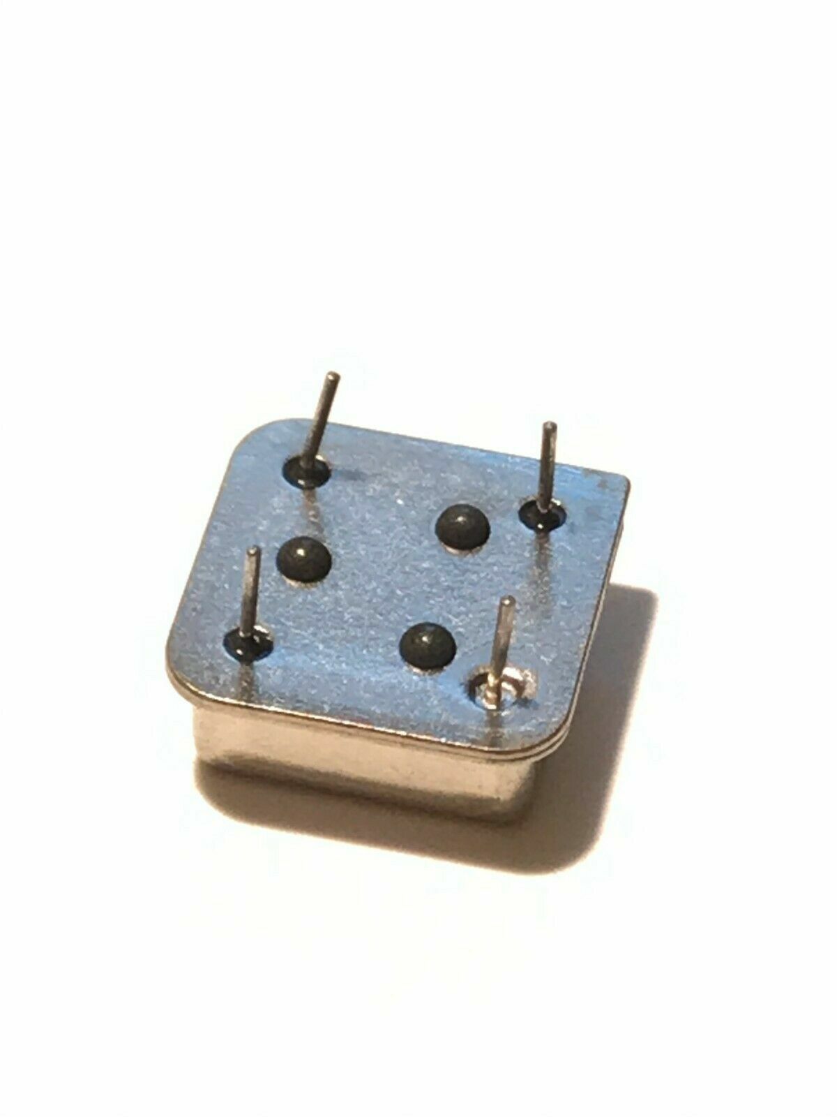 XTAL CRYSTAL OSCILLATOR 4 PIN METAL CAN 8 PIN DIL SIZE ALL FREQUENCIES faa27