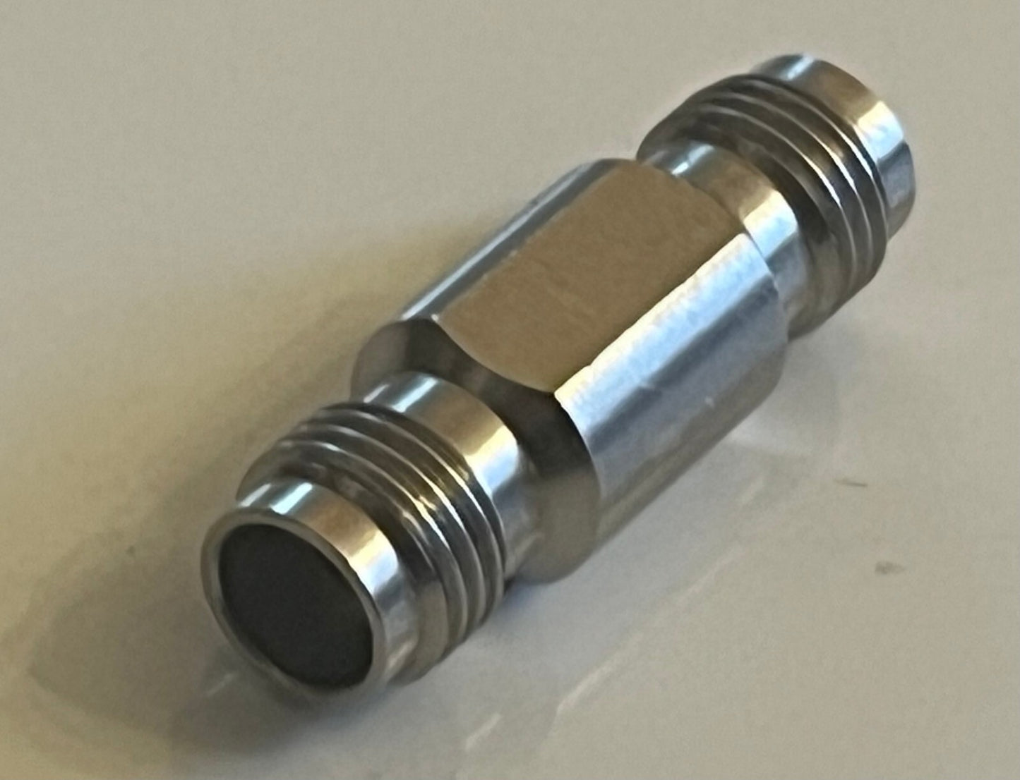 2.4MM FEMALE - 2.4MM FEMALE RF MICROWAVE 50GHZ ADAPTER PREMIUM QUALITY AE1W14