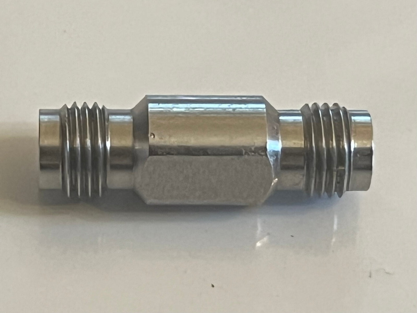 2.4MM FEMALE - 2.4MM FEMALE RF MICROWAVE 50GHZ ADAPTER PREMIUM QUALITY AE1W14
