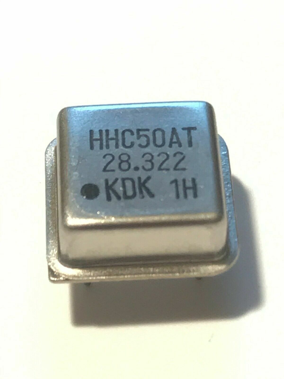 XTAL CRYSTAL OSCILLATOR 4 PIN METAL CAN 8 PIN DIL SIZE ALL FREQUENCIES faa27